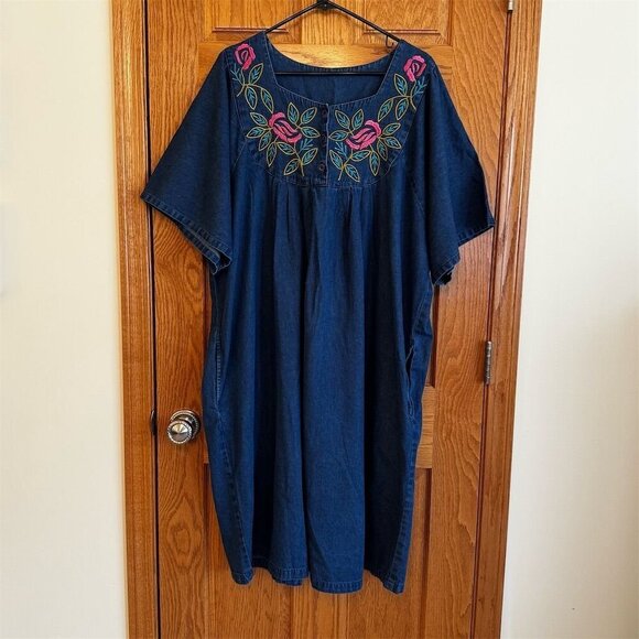 Naqui New York Women's 1X Denim Muumuu Dress Floral Embroidery Mumu Mrs Roper - Picture 1 of 7